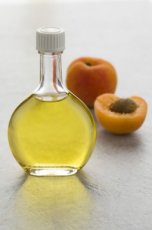 abrikozenpit olie